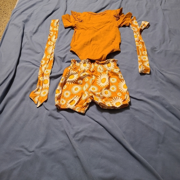 Girls no brand size 18 to 24 months 1 piece w/ shorts & 2 ties NWOT - Picture 10 of 11
